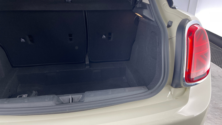 MINI Hatchback 1.5 Cooper Classic II 5dr Petrol Hatchback